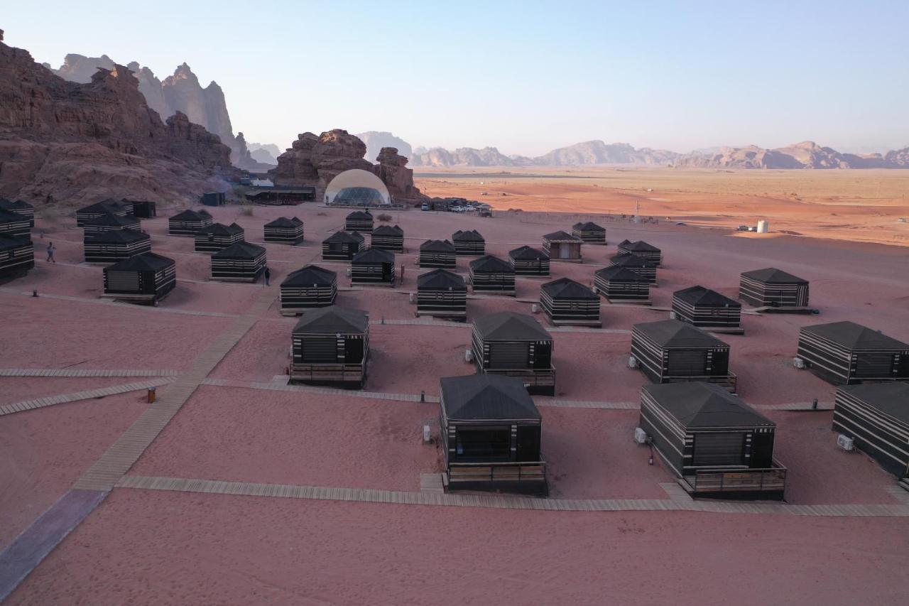 Sun City Camp Hotel Wadi Rum Ngoại thất bức ảnh