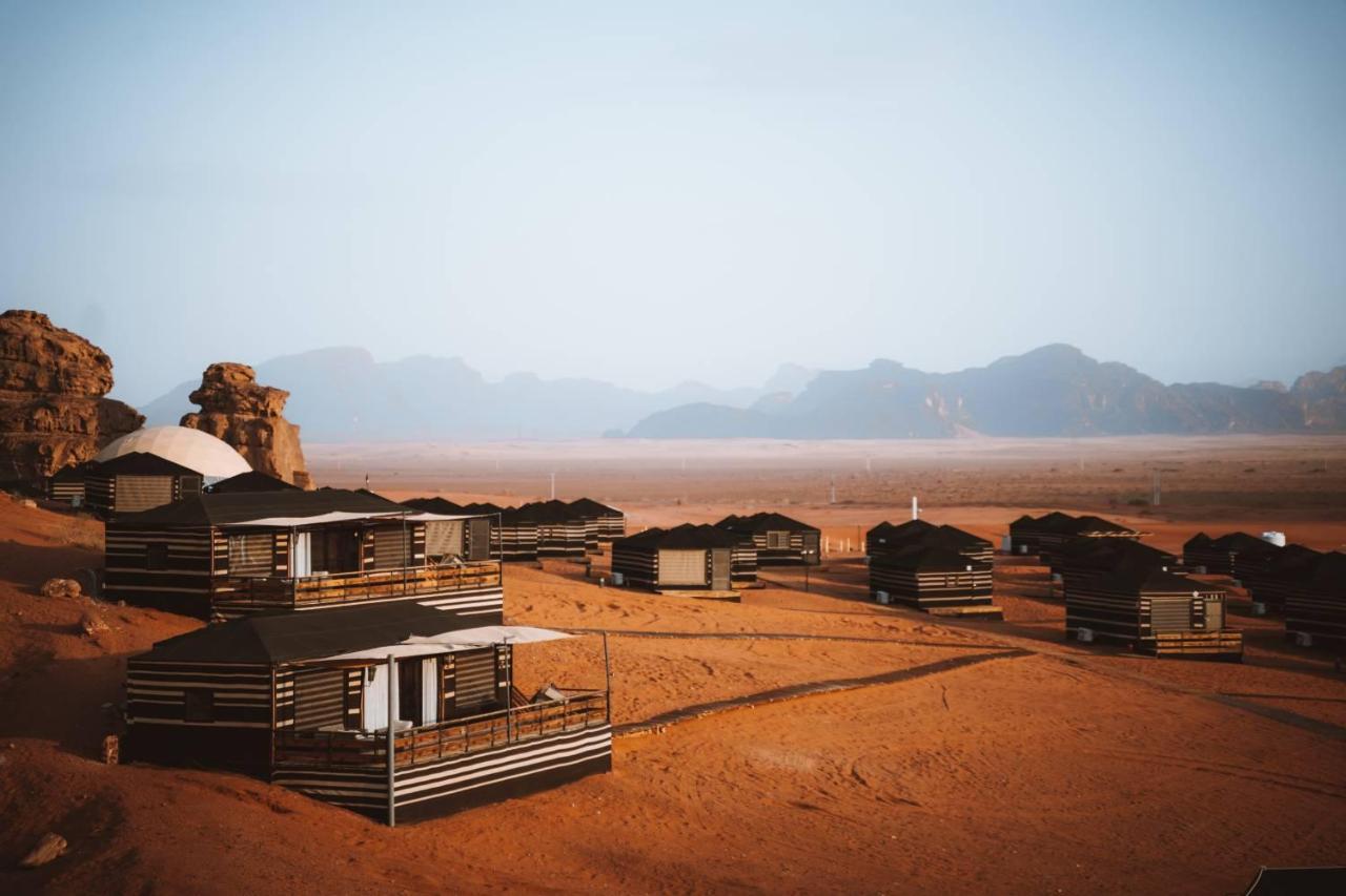 Sun City Camp Hotel Wadi Rum Ngoại thất bức ảnh