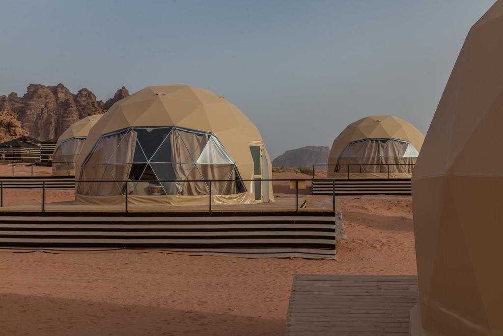 Sun City Camp Hotel Wadi Rum Ngoại thất bức ảnh